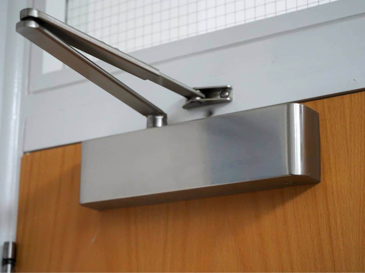 commercial door closer